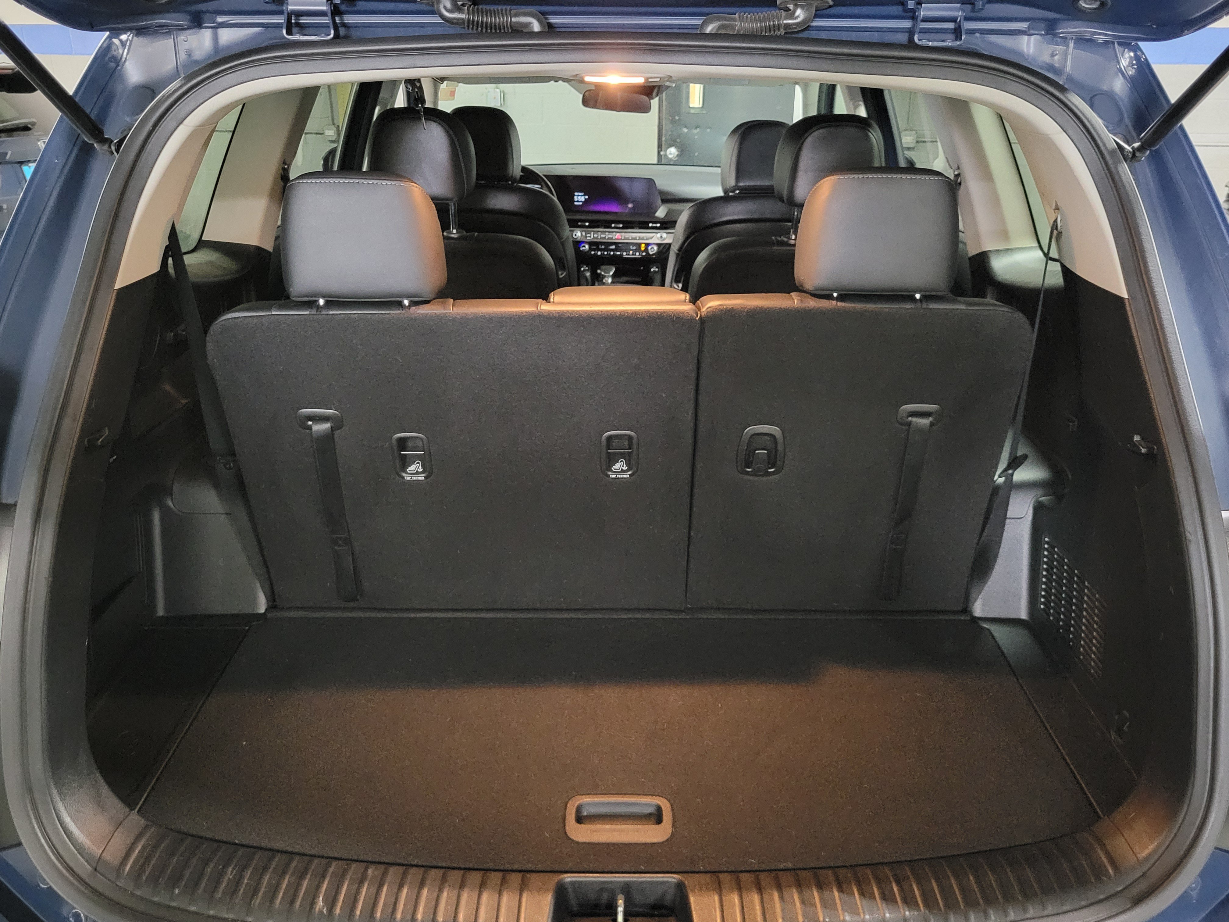 Used 2023 Kia Telluride S AWD/4WD image 9