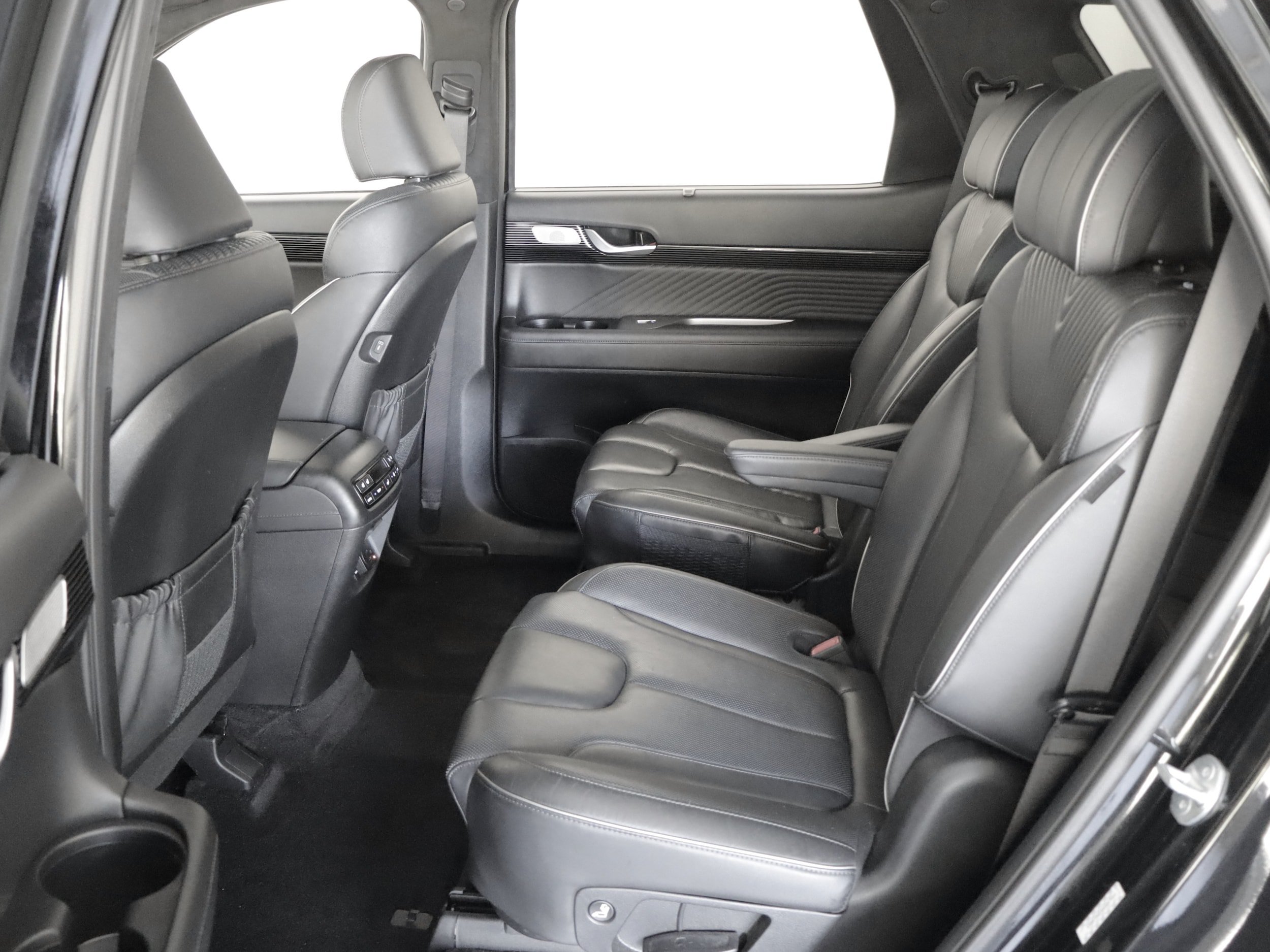 Used 2024 Hyundai Palisade Calligraphy AWD/4WD image 9