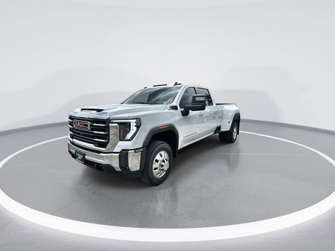 New 2026 GMC Sierra 3500 SLE w/ SLE Value Package AWD/4WD image 4