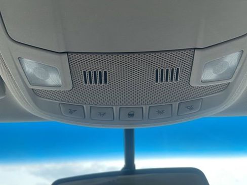 Used 2016 Lincoln MKZ FWD image 29