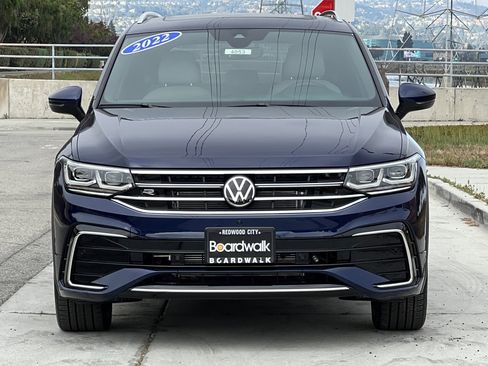 Used 2022 Volkswagen Tiguan SEL R-Line image 9