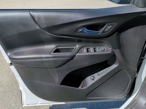 Certified 2020 Chevrolet Equinox Premier w/ Premier Redline Edition image 21