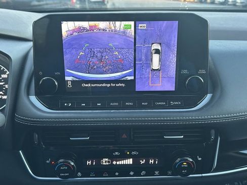 Used 2022 Nissan Rogue SL w/ SL Premium Package image 34