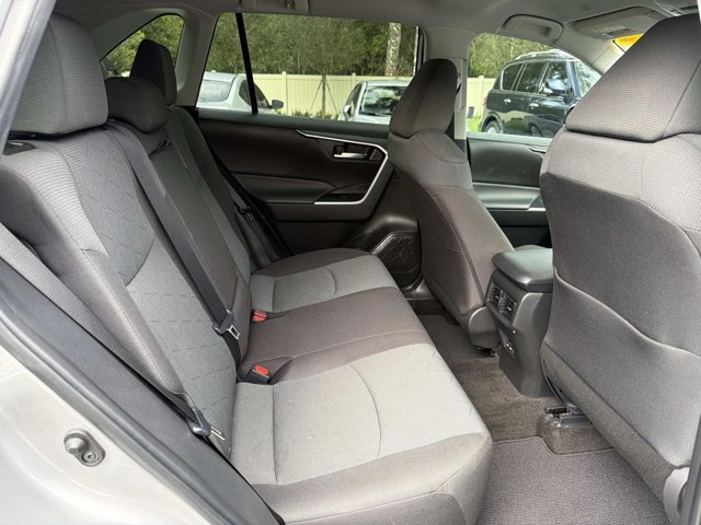 Used 2024 Toyota RAV4 XLE FWD image 20