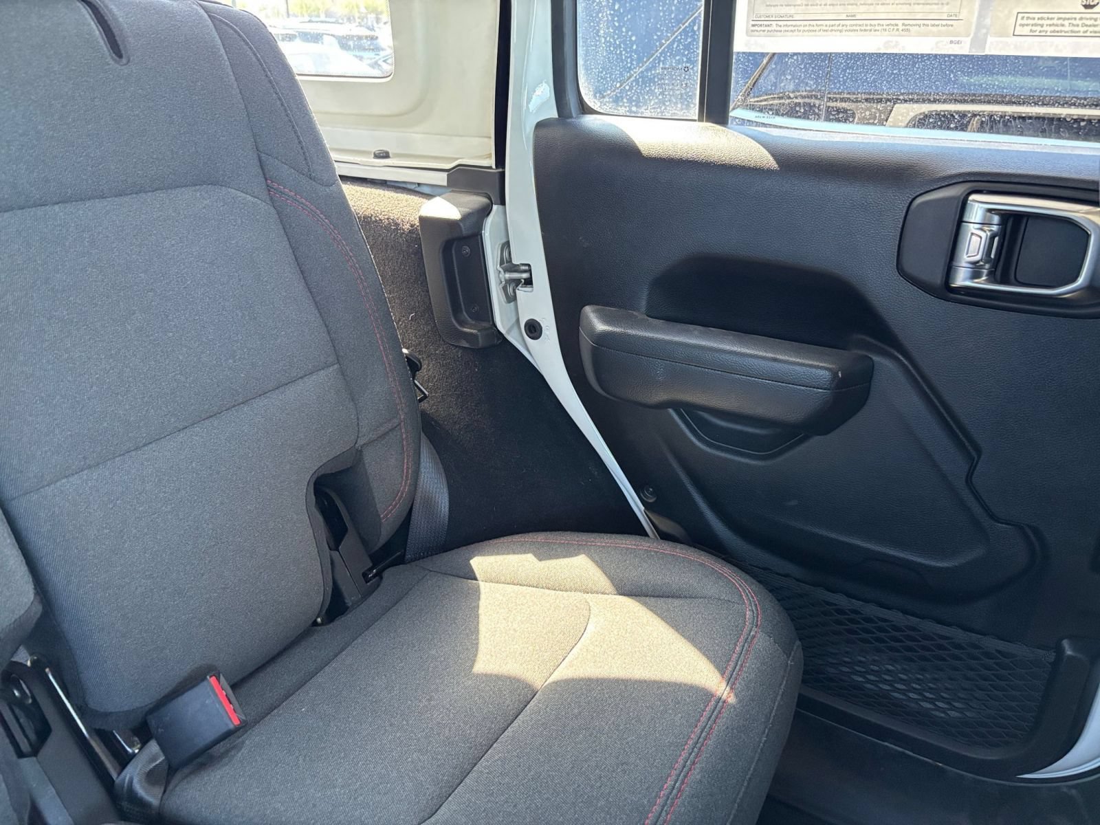 Used 2025 Jeep Wrangler Unlimited Rubicon AWD/4WD image 35