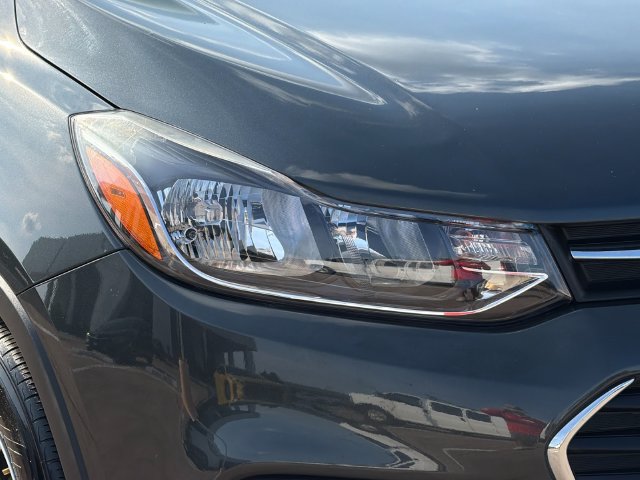 Used 2020 Chevrolet Trax LS w/ Tint and Cruise Package FWD image 26