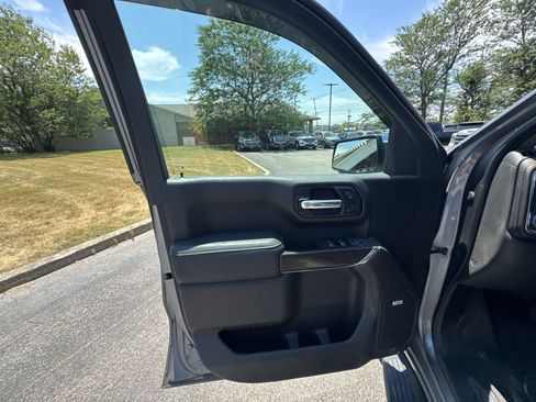 Used 2019 GMC Sierra 1500 SLT w/ SLT Premium Plus Package AWD/4WD image 23