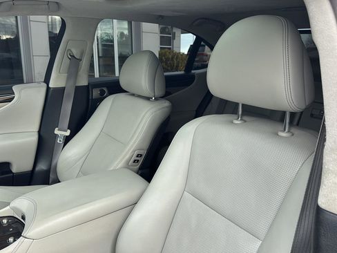 Used 2013 Lexus LS 460 L image 25