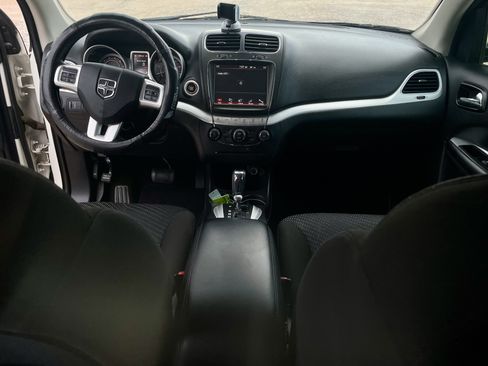 Used 2019 Dodge Journey SE w/ Premium Group FWD image 21