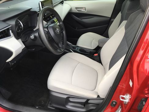 Used 2021 Toyota Corolla LE FWD image 20