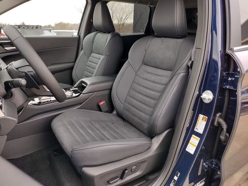 New 2026 Mitsubishi Outlander SE image 8