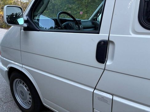 Used 2003 Volkswagen Eurovan Camper FWD image 35