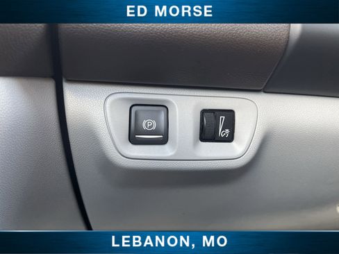 Certified 2022 GMC Acadia SLT image 17