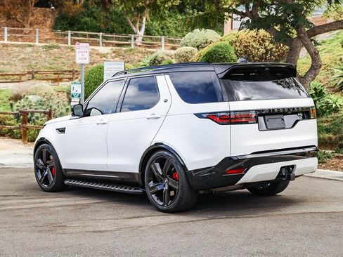Used 2023 Land Rover Discovery HSE R-Dynamic AWD/4WD image 3