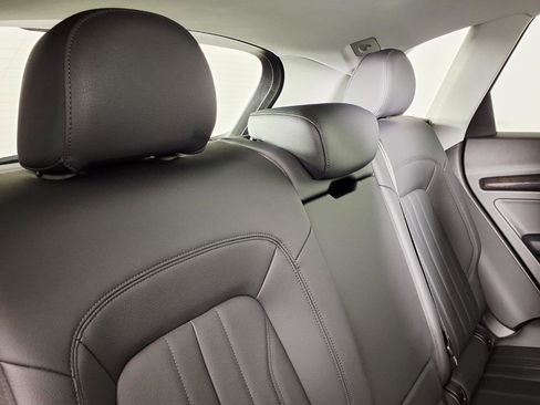 Used 2020 Audi Q5 2.0T Premium w/ Convenience Package image 12