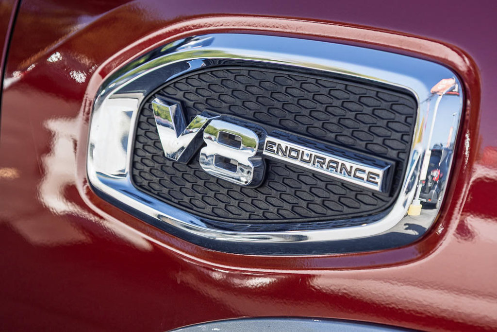 Used 2024 Nissan Titan Platinum Reserve AWD/4WD image 4