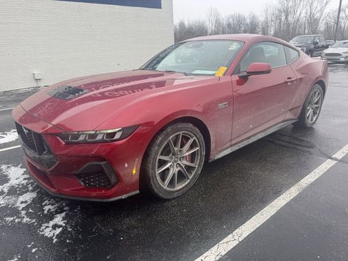 Used 2024 Ford Mustang GT Premium image 3