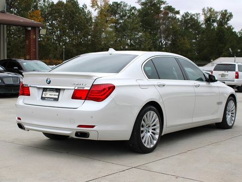 Used 2012 BMW 750Li xDrive image 7
