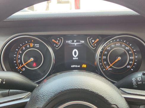 Used 2021 Jeep Wrangler Unlimited Sport AWD/4WD image 18
