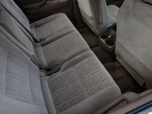 Used 2004 Toyota Tundra Limited image 12