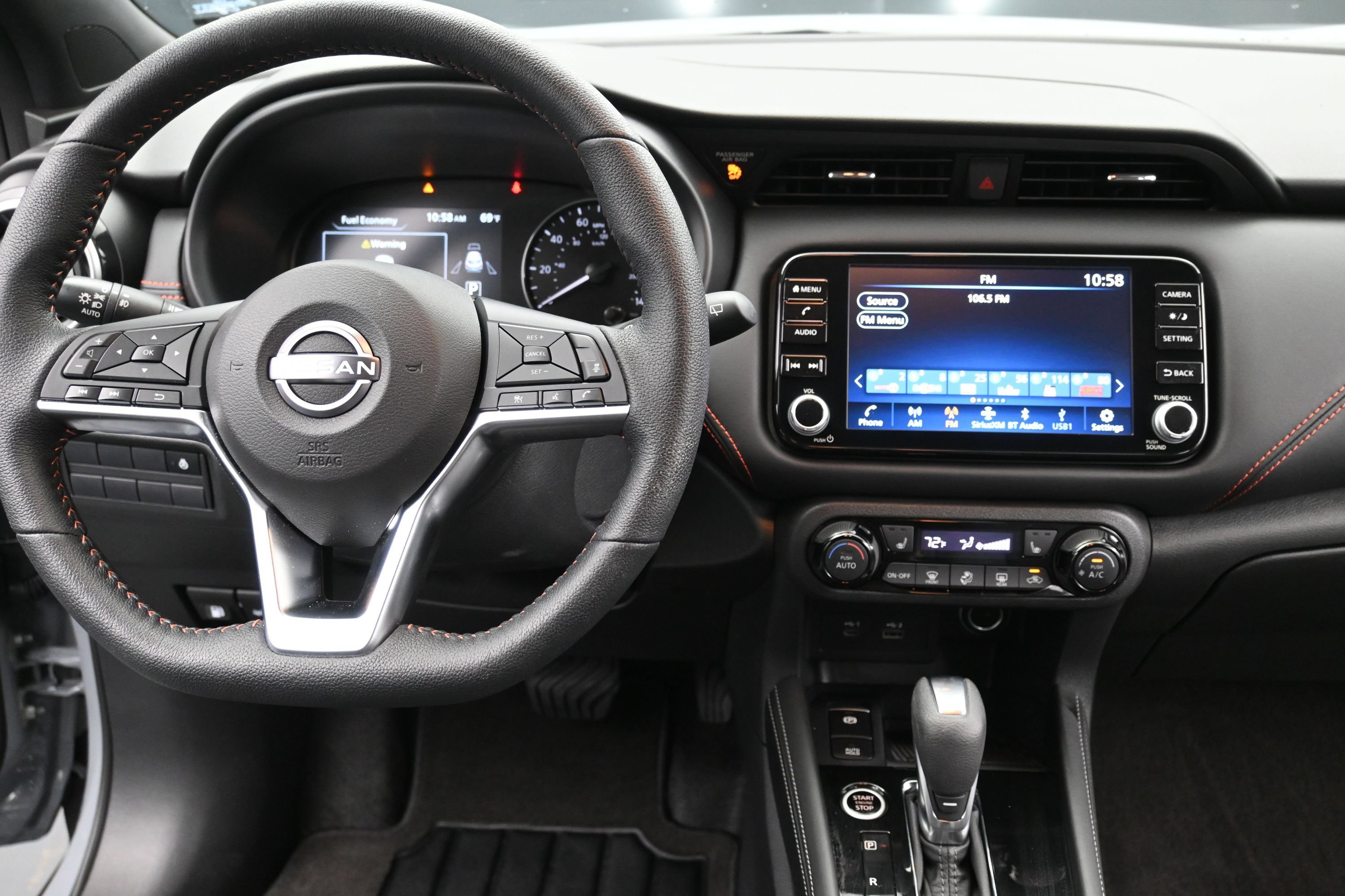 Used 2024 Nissan Kicks SR w/ SR Premium Package FWD image 21
