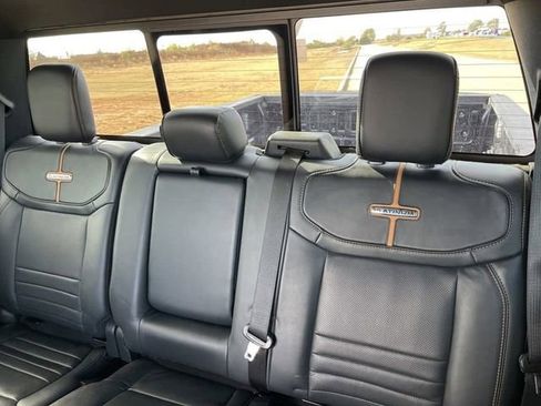 Used 2024 Ford F250 Platinum w/ Tremor Off-Road Package image 31