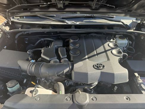 Used 2014 Toyota 4Runner Trail Premium image 28