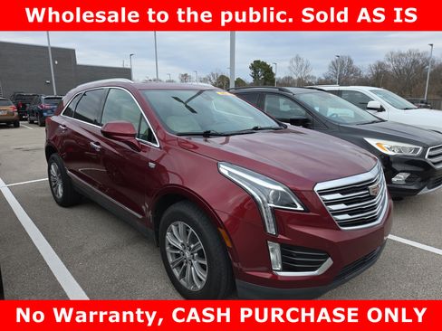 Used 2017 Cadillac XT5 Luxury w/ Driver Awareness Package image 2