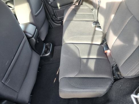 Used 2016 Jeep Wrangler Unlimited Sport image 14