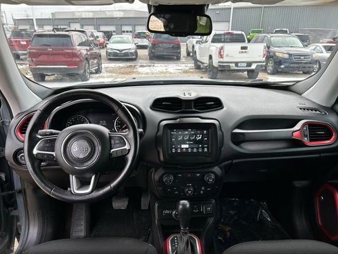 Used 2018 Jeep Renegade Trailhawk w/ Cold Weather Group II image 13