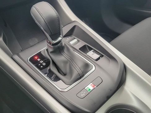 New 2025 Alfa Romeo Tonale image 17