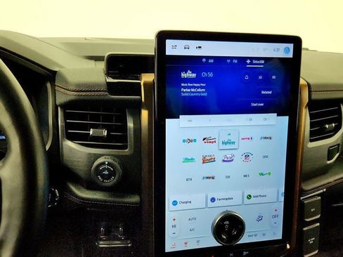 Used 2022 Ford F150 Lightning Lariat w/ Equipment Group 511A High image 15