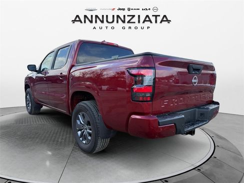 Certified 2025 Nissan Frontier SV image 3