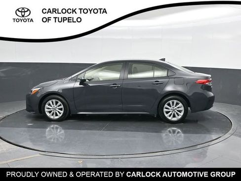 Used 2025 Toyota Corolla LE image 8