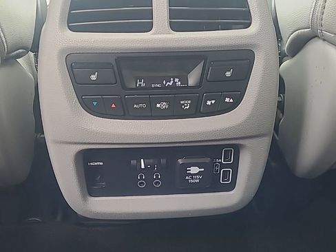 Used 2019 Honda Pilot Touring image 22