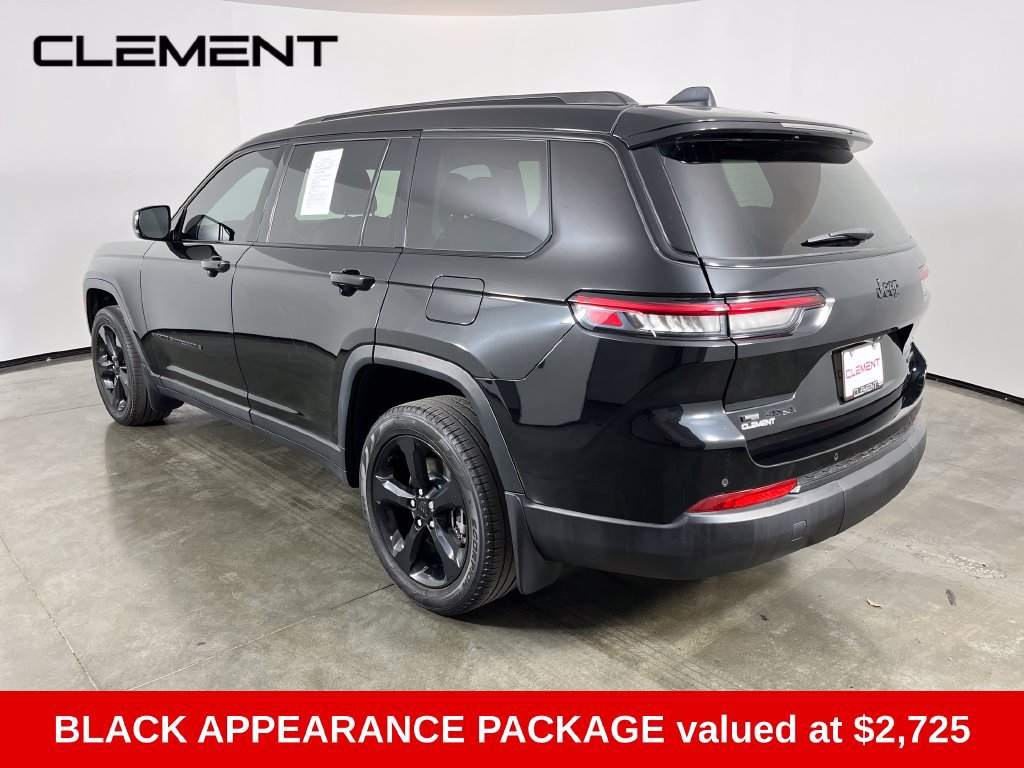 Used 2023 Jeep Grand Cherokee L Limited w/ Black Appearance Package AWD/4WD image 4