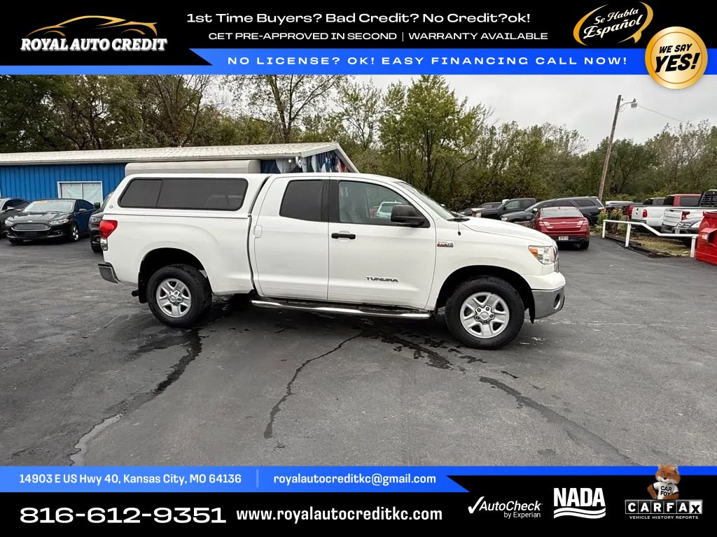 Used 2008 Toyota Tundra 4x4 Double Cab w/ Tow Pkg image 4