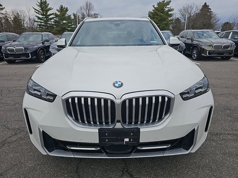 Certified 2024 BMW X5 xDrive40i w/ Premium Package AWD/4WD image 9
