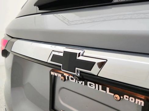 Used 2023 Chevrolet Traverse LT FWD image 37