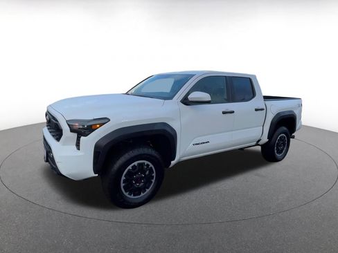 Used 2025 Toyota Tacoma TRD Off-Road image 8