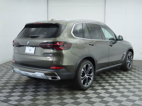 New 2026 BMW X5 sDrive40i w/ Climate Comfort Package image 5