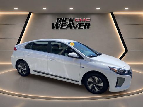 Used 2017 Hyundai Ioniq SEL w/ Tech Package 02 FWD image 8