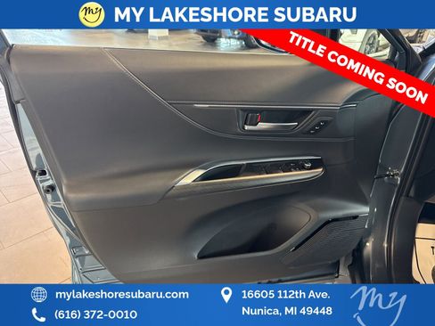 Used 2024 Toyota Venza XLE image 21