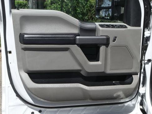 Used 2019 Ford F450 XLT w/ XLT Premium Package AWD/4WD image 16