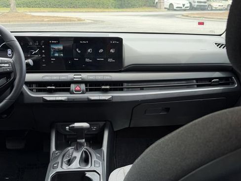Certified 2025 Kia K4 EX FWD image 36