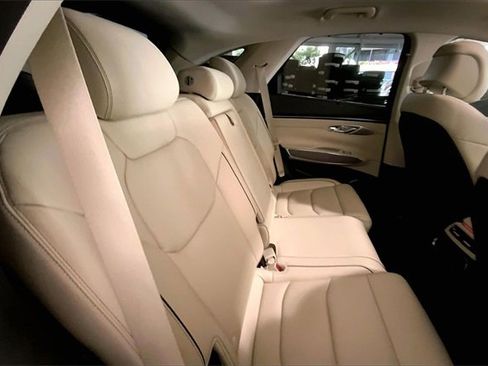 Used 2023 Genesis GV70 2.5T w/ Advanced Package image 26