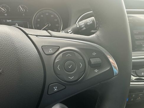 Used 2019 Buick Enclave Premium w/ Experience Buick Package FWD image 11