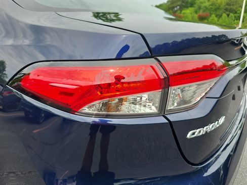 Used 2022 Toyota Corolla LE FWD image 32