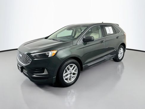 Used 2024 Ford Edge SEL AWD/4WD image 3
