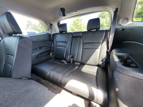 Used 2016 Honda Pilot Touring image 20